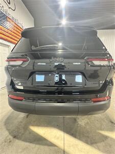 2022 Jeep Grand Cherokee L Limited - Photo 5 - Honesdale, PA 18431