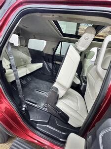 2019 Ford Expedition Platinum   - Photo 10 - Honesdale, PA 18431