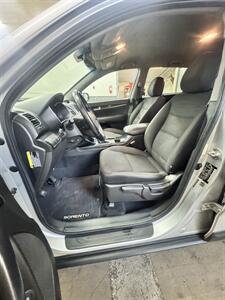 2015 Kia Sorento LX   - Photo 5 - Honesdale, PA 18431