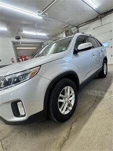 2015 Kia Sorento LX   - Photo 3 - Honesdale, PA 18431