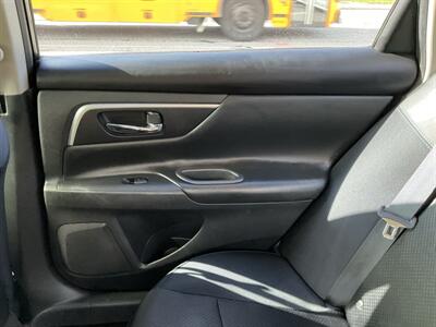 2016 Nissan Altima 2.5 SR   - Photo 16 - Acton, MA 01720