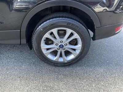 2018 Ford Escape SEL   - Photo 8 - Acton, MA 01720