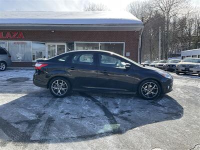 2014 Ford Focus SE - Photo 4 - Acton, MA 01720