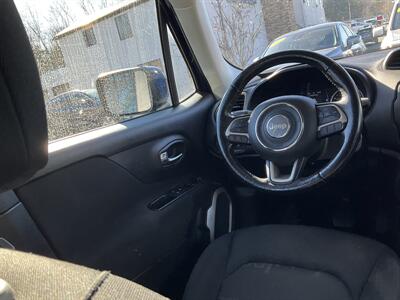 2017 Jeep Renegade Latitude   - Photo 15 - Acton, MA 01720