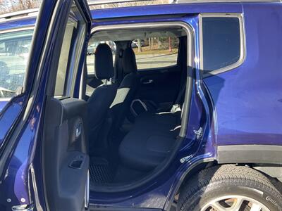 2017 Jeep Renegade Latitude   - Photo 12 - Acton, MA 01720