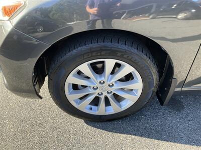 2013 Toyota Venza LE   - Photo 9 - Acton, MA 01720