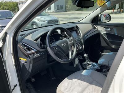 2017 Hyundai SANTA FE SE   - Photo 19 - Acton, MA 01720