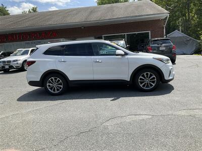 2017 Hyundai SANTA FE SE   - Photo 4 - Acton, MA 01720