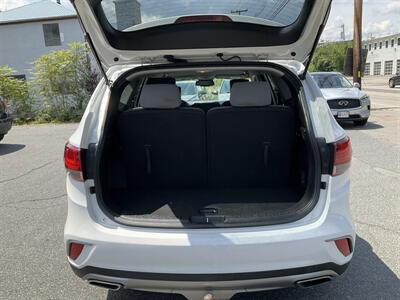 2017 Hyundai SANTA FE SE   - Photo 11 - Acton, MA 01720