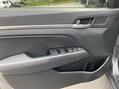 2019 Hyundai ELANTRA Limited   - Photo 16 - Acton, MA 01720