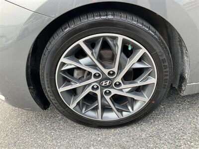 2019 Hyundai ELANTRA Limited   - Photo 8 - Acton, MA 01720