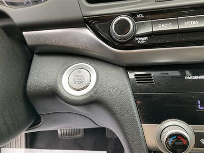 2019 Hyundai ELANTRA Limited   - Photo 20 - Acton, MA 01720