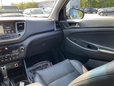 2017 Hyundai TUCSON SE Plus   - Photo 15 - Acton, MA 01720
