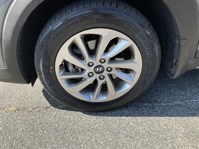2017 Hyundai TUCSON SE Plus   - Photo 11 - Acton, MA 01720