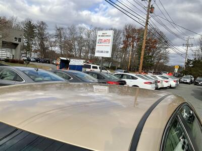 2011 Toyota Camry LE   - Photo 10 - Acton, MA 01720