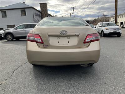 2011 Toyota Camry LE   - Photo 6 - Acton, MA 01720