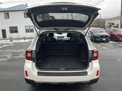 2015 Subaru Outback 3.6R Limited - Photo 11 - Acton, MA 01720
