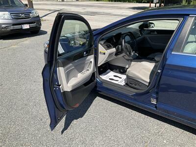 2015 Hyundai SONATA Eco   - Photo 18 - Acton, MA 01720