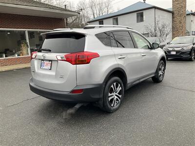 2015 Toyota RAV4 LE   - Photo 5 - Acton, MA 01720