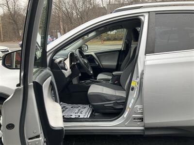 2015 Toyota RAV4 LE   - Photo 17 - Acton, MA 01720