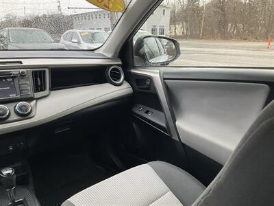 2015 Toyota RAV4 LE   - Photo 15 - Acton, MA 01720