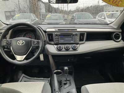 2015 Toyota RAV4 LE   - Photo 14 - Acton, MA 01720