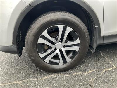 2015 Toyota RAV4 LE   - Photo 11 - Acton, MA 01720