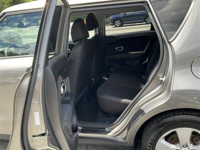 2017 Kia Soul   - Photo 12 - Acton, MA 01720