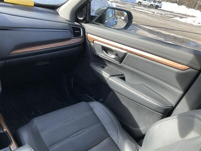2021 Honda CR-V Hybrid Touring - Photo 17 - Acton, MA 01720