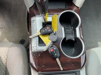 2014 Toyota Camry XLE   - Photo 22 - Acton, MA 01720