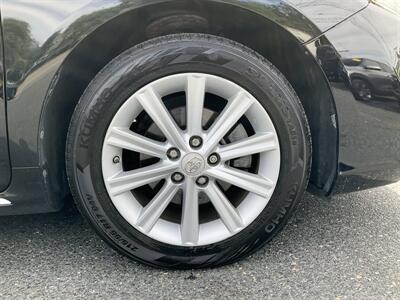 2014 Toyota Camry XLE   - Photo 9 - Acton, MA 01720