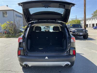 2020 Ford Escape SE   - Photo 11 - Acton, MA 01720
