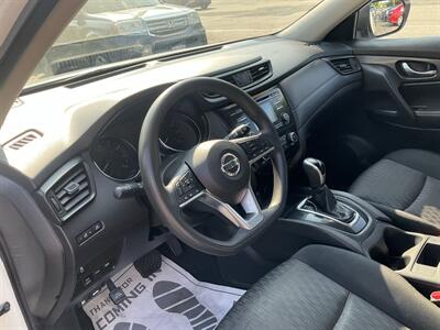 2017 Nissan Rogue S   - Photo 18 - Acton, MA 01720