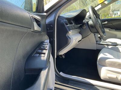 2012 Toyota Camry LE   - Photo 19 - Acton, MA 01720