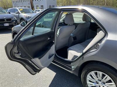 2012 Toyota Camry LE   - Photo 11 - Acton, MA 01720