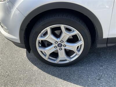 2017 Ford Escape Titanium   - Photo 9 - Acton, MA 01720