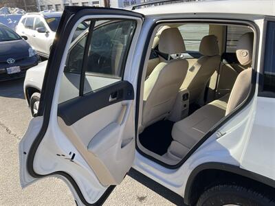 2017 Volkswagen Tiguan 2.0T S 4Motion   - Photo 12 - Acton, MA 01720