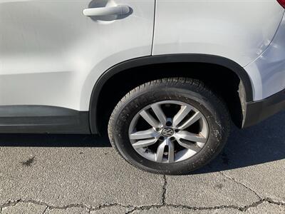 2017 Volkswagen Tiguan 2.0T S 4Motion   - Photo 11 - Acton, MA 01720