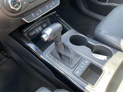 2017 Kia Sorento SX V6 - Photo 34 - Acton, MA 01720