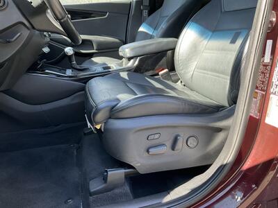 2017 Kia Sorento SX V6 - Photo 20 - Acton, MA 01720
