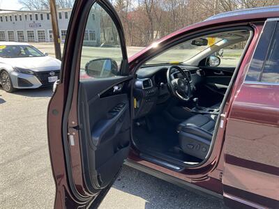 2017 Kia Sorento SX V6 - Photo 18 - Acton, MA 01720