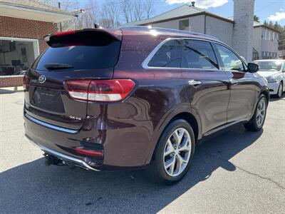 2017 Kia Sorento SX V6 - Photo 5 - Acton, MA 01720