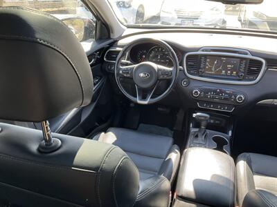 2017 Kia Sorento SX V6 - Photo 16 - Acton, MA 01720