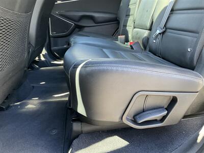2017 Kia Sorento SX V6 - Photo 13 - Acton, MA 01720