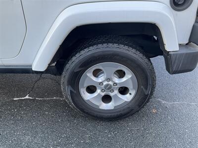 2014 Jeep Wrangler Sahara   - Photo 10 - Acton, MA 01720