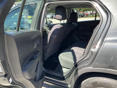 2020 Chevrolet Trax LS   - Photo 13 - Acton, MA 01720