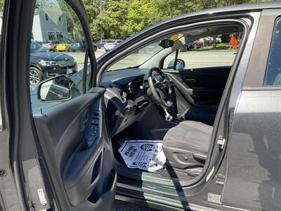 2020 Chevrolet Trax LS   - Photo 14 - Acton, MA 01720