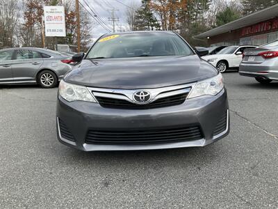 2014 Toyota Camry LE   - Photo 2 - Acton, MA 01720