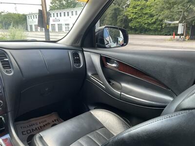 2017 INFINITI QX50 - Photo 14 - Acton, MA 01720