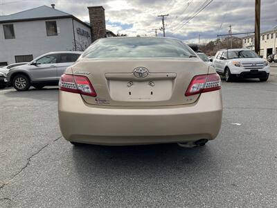 2011 Toyota Camry LE - Photo 6 - Acton, MA 01720